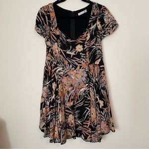 Minkpink | Black Beige and Orange Floral A-Line Short Sleeve Dress | Medium